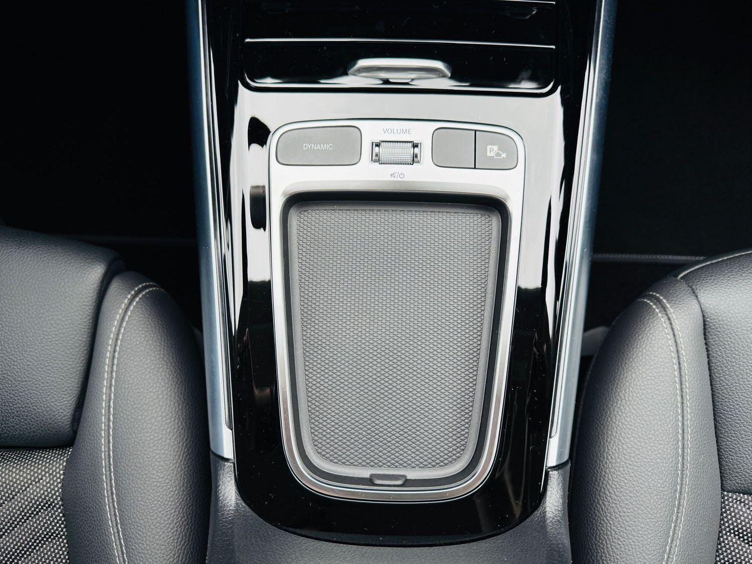 Mercedes-Benz B 200 Progressive Sedan