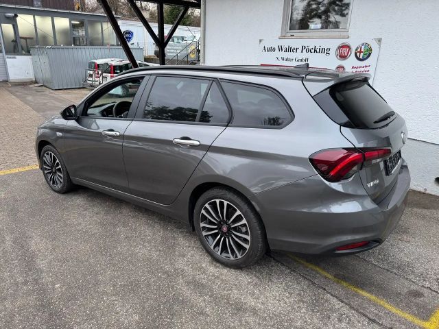 Fiat Tipo CityCross Life
