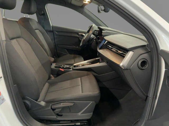 Audi A3 30 TFSI S-Tronic Sedan