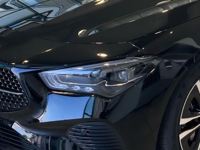 Mercedes-Benz CLA 180 Shooting Brake