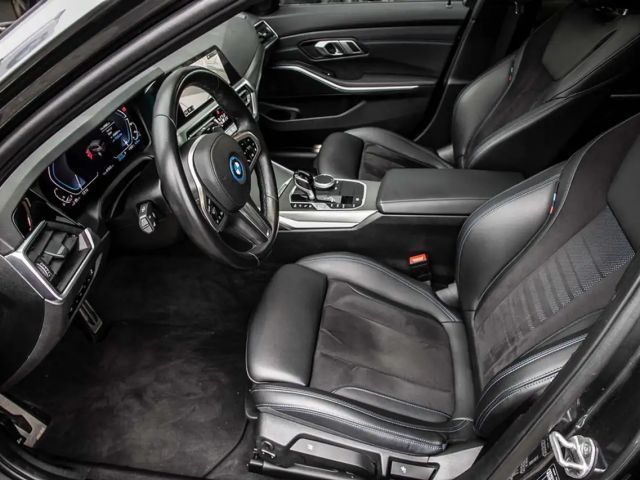 BMW 330 330e M-Sport Touring