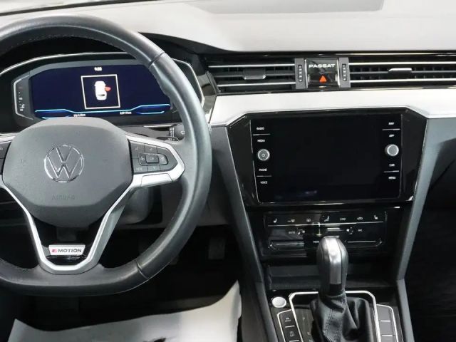 Volkswagen Passat Elegance Elegance Variant