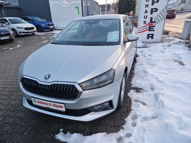 Skoda Fabia Fabia 1.0 MPI Edition 130 / 5 J G. 100.000 km