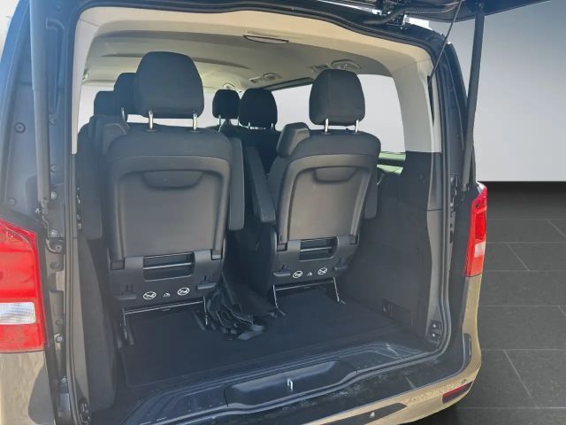 Mercedes-Benz V 220 V 220 d