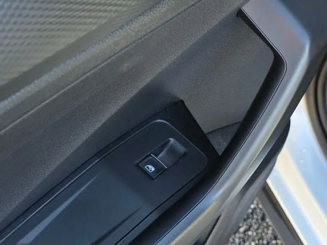 Volkswagen T-Roc Active