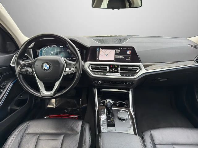 BMW 330 330e Luxury Line Sedan