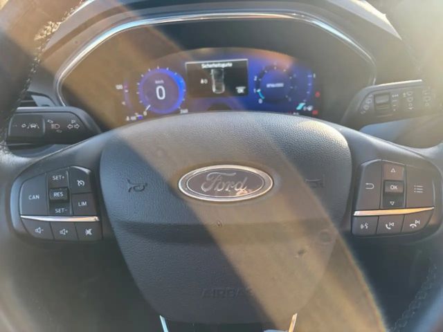 Ford Focus Active EcoBoost