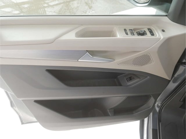 Volkswagen Multivan 2.0 TSI DSG