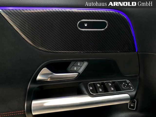 Mercedes-Benz GLA 200 AMG Line