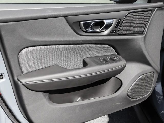 Volvo V60 Cross Country AWD Plus