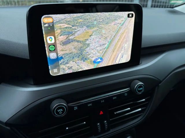 Ford Focus Cool & Connect Wagon