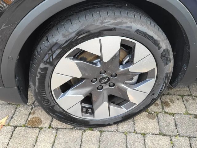 Ford Explorer Premium RWD