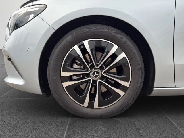 Mercedes-Benz B 180 Progressive