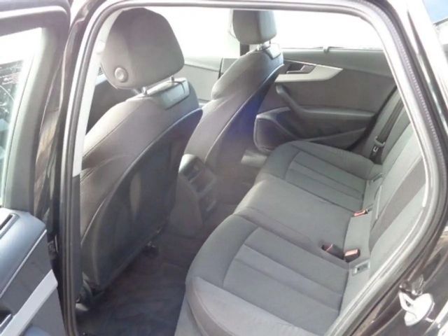 Audi A4 35 TDI Avant S-Tronic