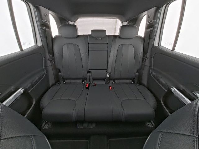 Mercedes-Benz EQB 300 4MATIC