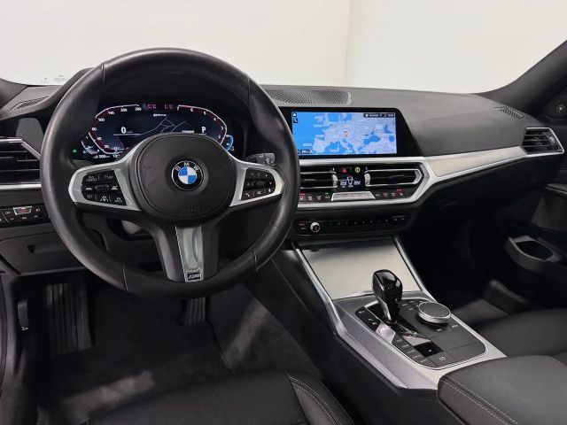 BMW 330 330e xDrive