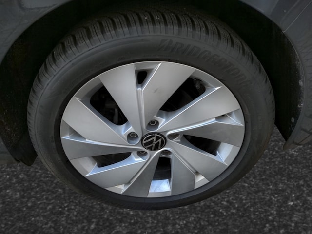 Volkswagen Golf 2.0 TSI DSG Golf VIII Style