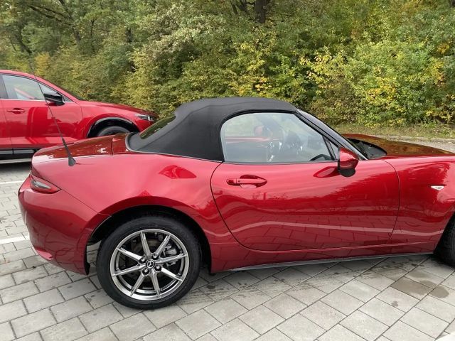 Mazda MX-5 SkyActiv