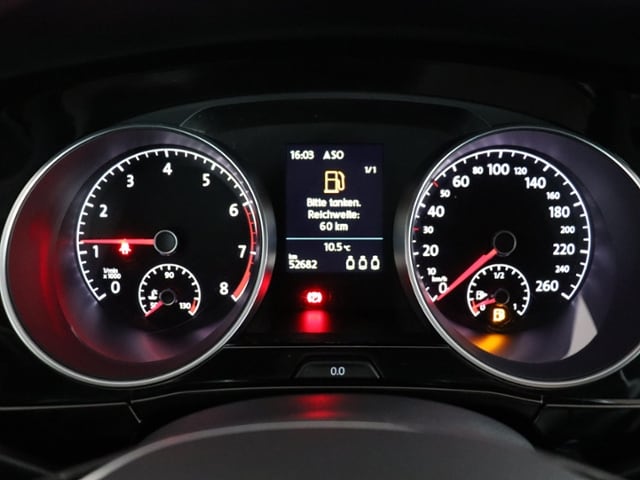 Volkswagen Touran 1.5TSI 296,-ohne Anzahlung Navi ACC