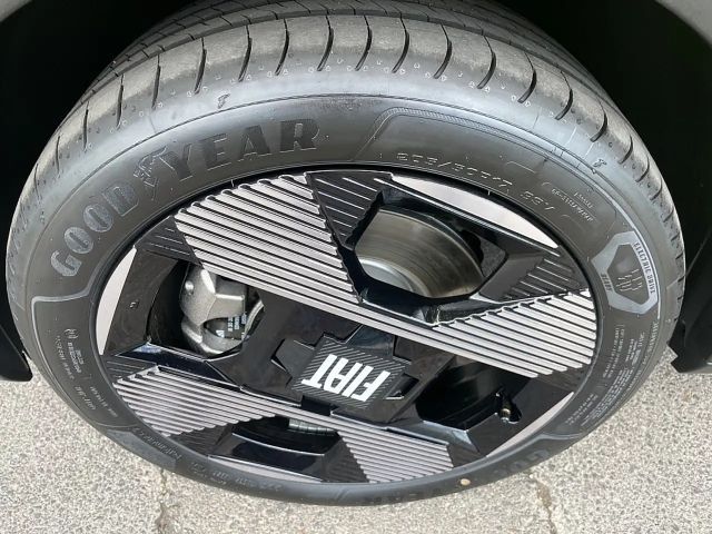 Fiat Grande Panda E La Prima