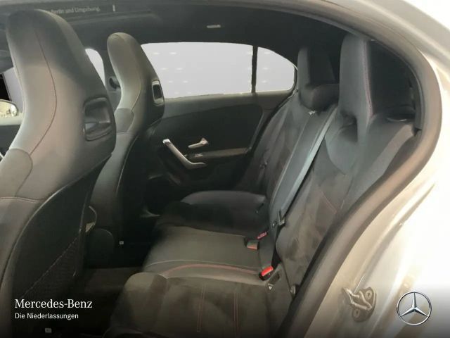 Mercedes-Benz A 180 AMG Line