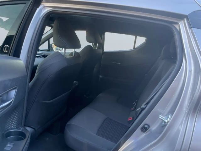 Toyota C-HR Hybride Team D