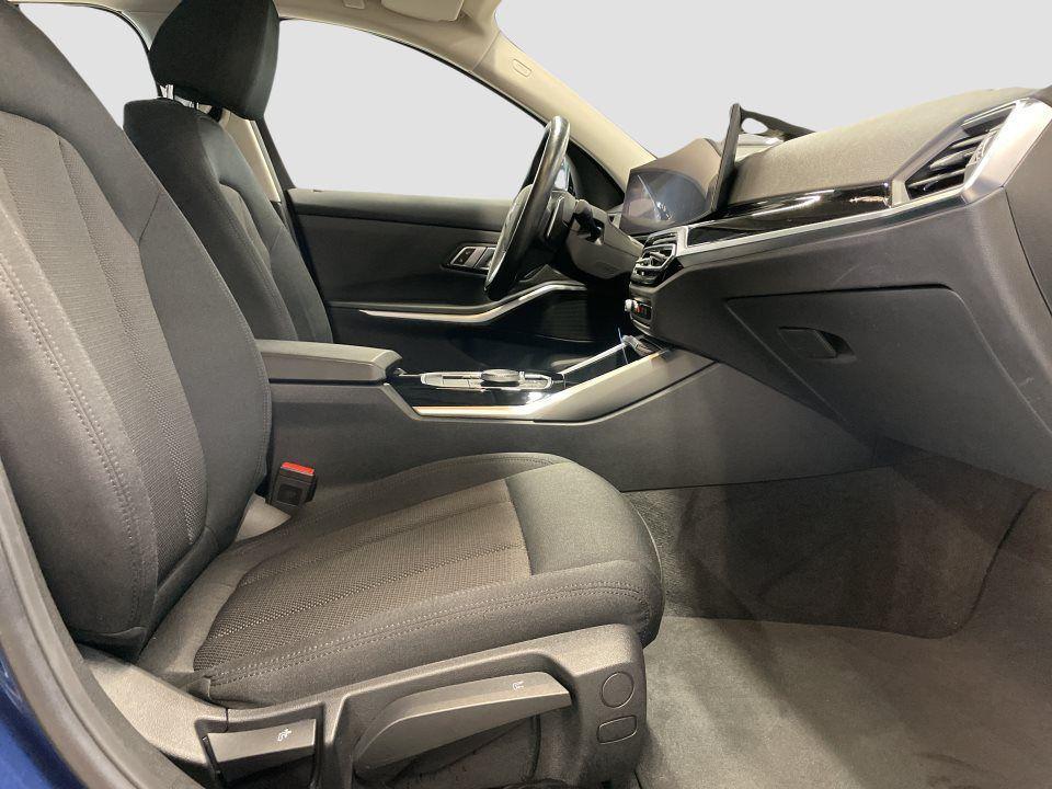 BMW 320 320e Touring xDrive