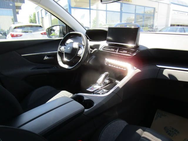 Peugeot 3008 BlueHDi EAT8 Style
