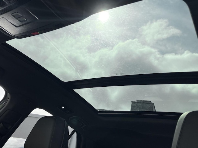 Volkswagen T-Roc 2.0 TSI DSG R-Line