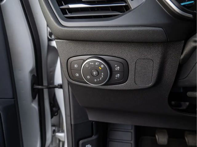 Ford Focus C & C 1.0L 125PS PDC KAMERA NAVI LED