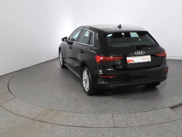 Audi A3 30 TDI Sedan