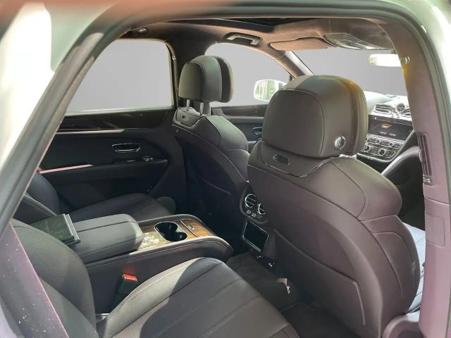 Bentley Bentayga V8