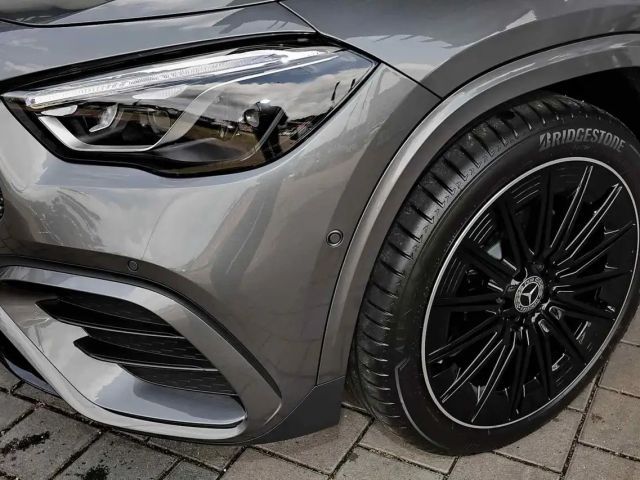Mercedes-Benz GLA 220 4MATIC AMG Line