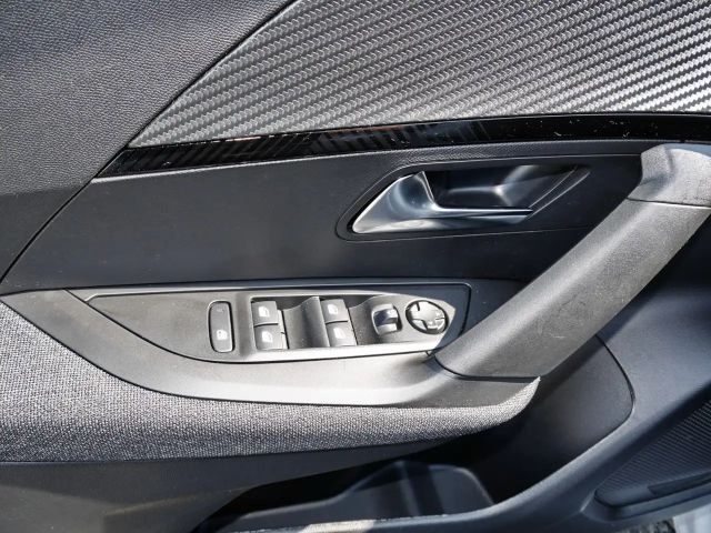 Peugeot 2008 Hybrid Style