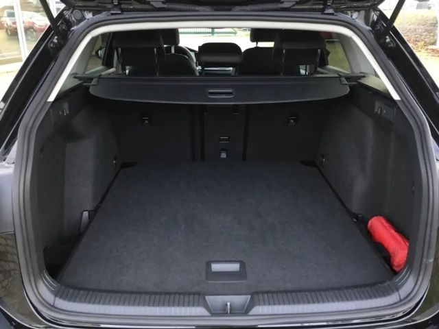 Volkswagen Golf 2.0 TDI DSG Golf VIII Variant