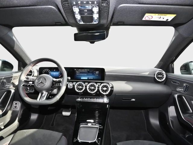 Mercedes-Benz A 180 AMG Line