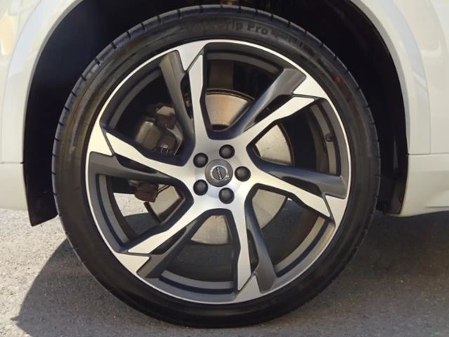 Volvo XC90 R-Design T8