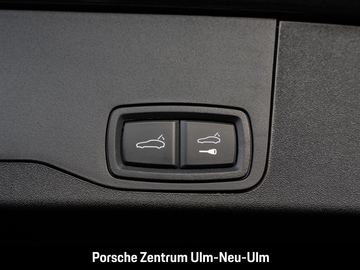 Porsche Taycan 4 Cross Turismo