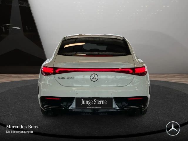 Mercedes-Benz EQE 300 AMG Line Sedan