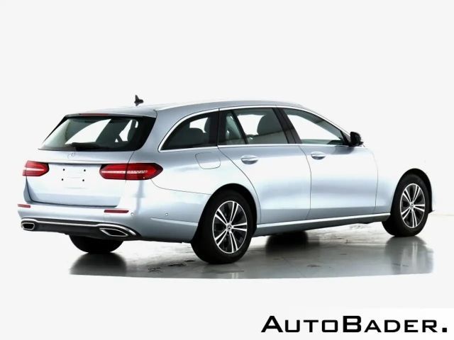 Mercedes-Benz E 220 AVANTGARDE E 220 d Estate