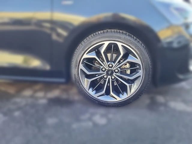 Ford Focus ST Line Wagon