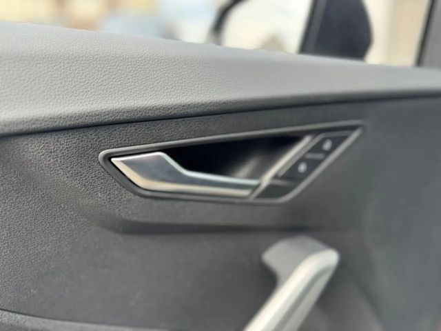 Audi Q2 35 TFSI S-Line