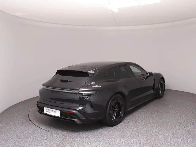 Porsche Taycan Sport Turismo Turbo