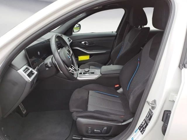 BMW 320 320d M-Sport Sedan xDrive