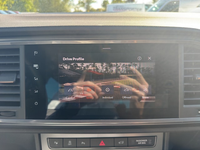 Cupra Ateca Ateca  PDC SHZ KAMERA NAVI AHK ACC FACEL. LED