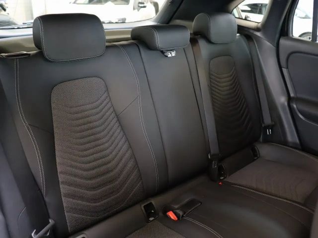 Mercedes-Benz GLA 180 GLA 180 d