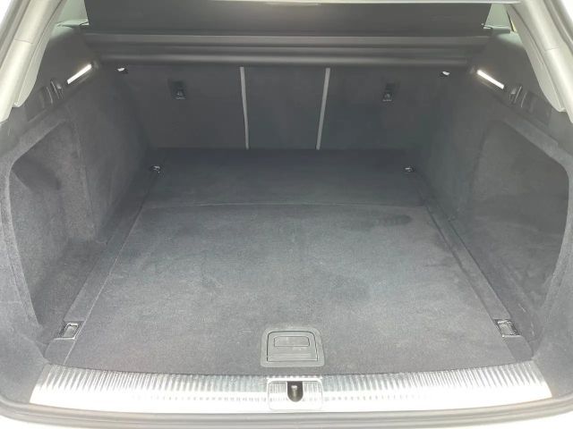 Audi A4 40 TDI Avant S-Line