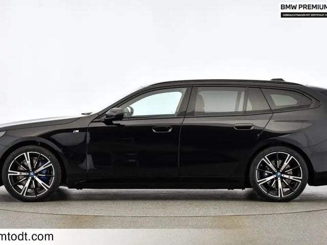 BMW i5 eDrive40