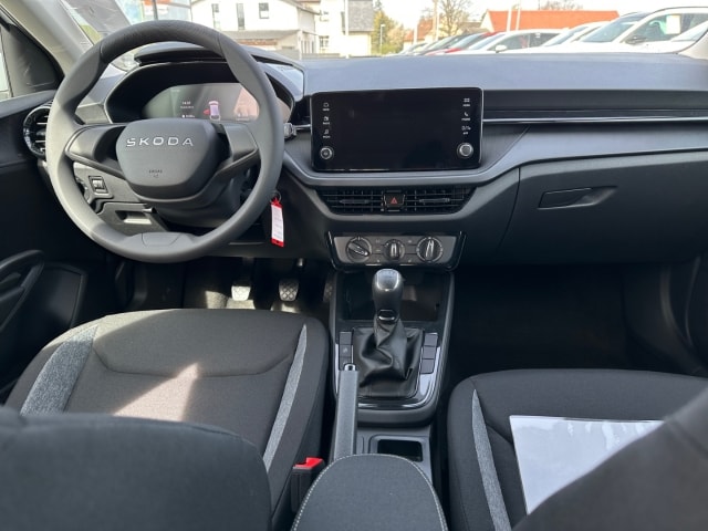 Skoda Fabia FABIA 1.0 MPI 59kW EU6e Essence 5-Gang-Schaltgetr.