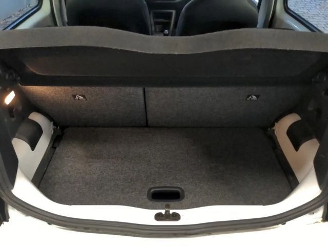 Volkswagen up! Move Move up!